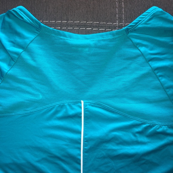 Royal Blue Nike 3/4 Sleeve - Gently Worn! - Picture 5 of 5